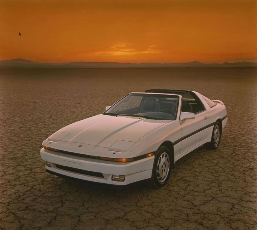  Toyota Supra 1988 года  (фото 2 из 2)